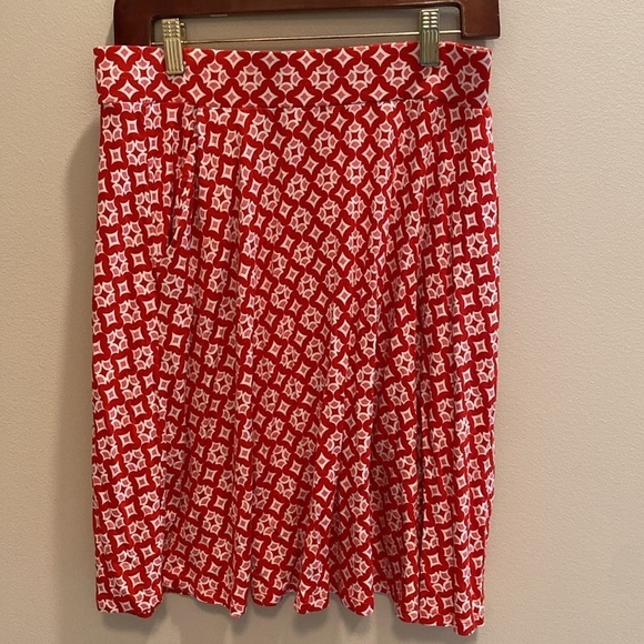 Boden Edie Jersey Swing Skirt w Pockets Red Pink Geometric Size 8 LONG - Picture 4 of 7